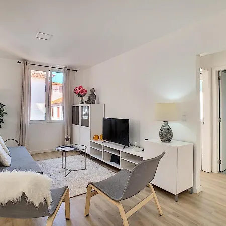 Apartment Naya By Mhm